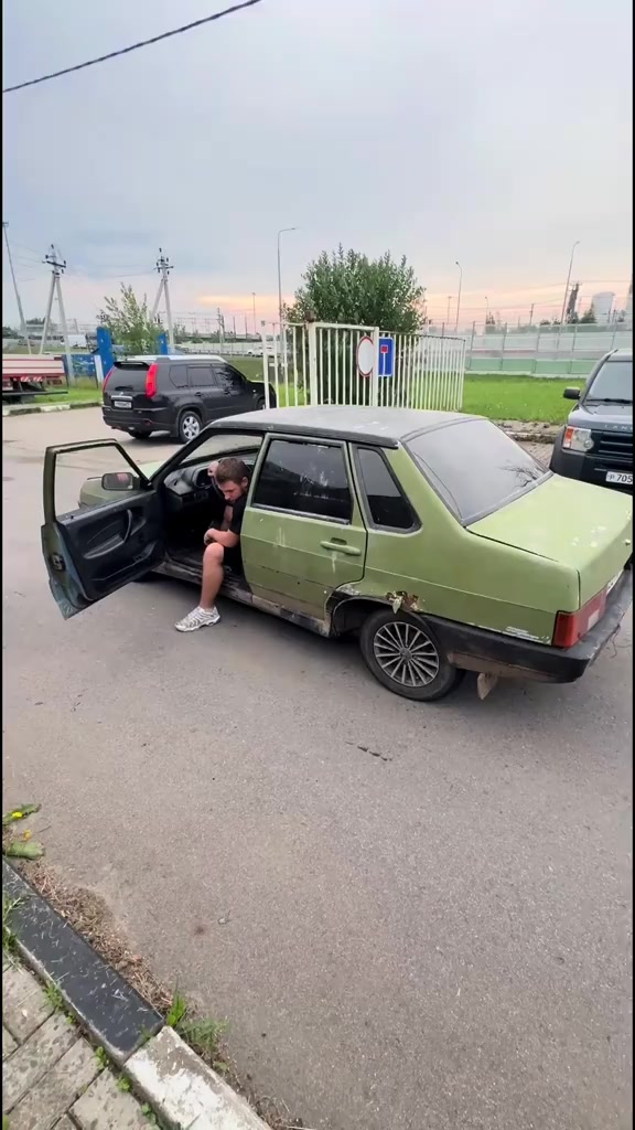 @AMR97
