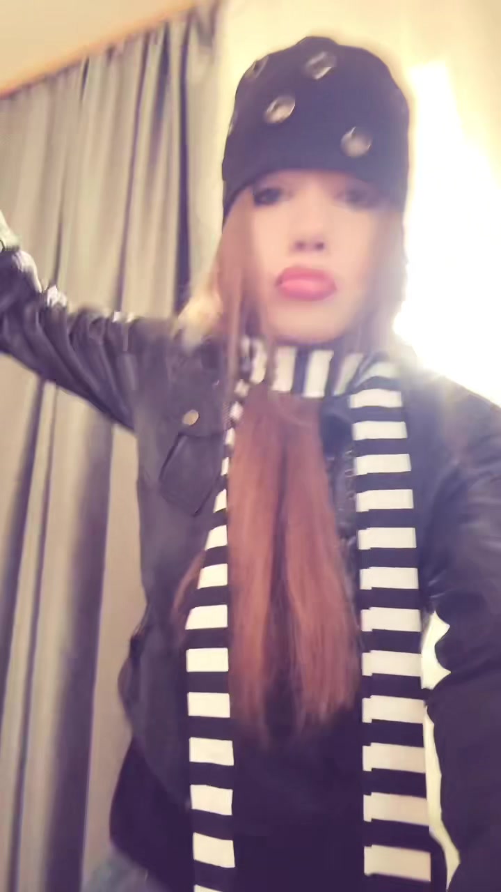 @why&iquest;doesn&rsquo;tthisbitchloveme<3