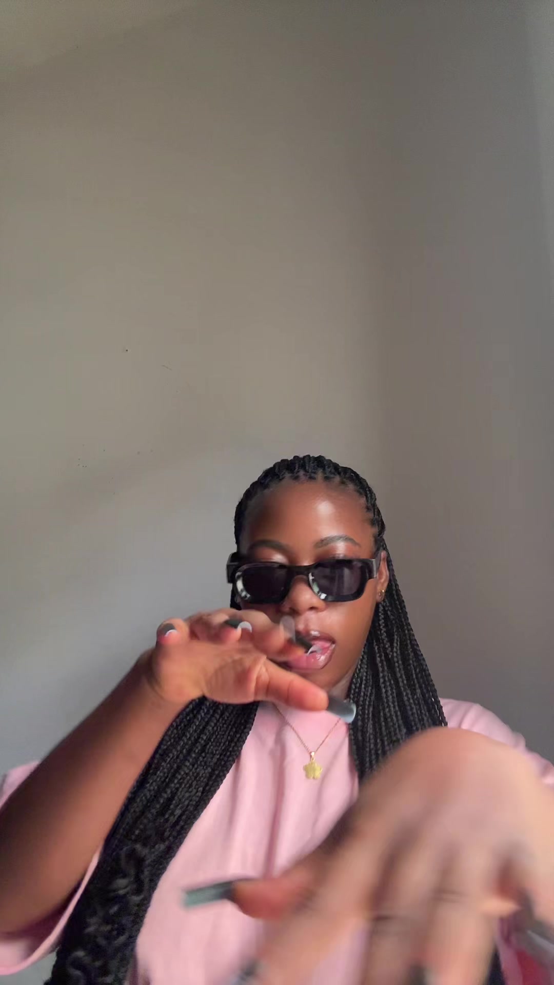 @GEE QUEEN