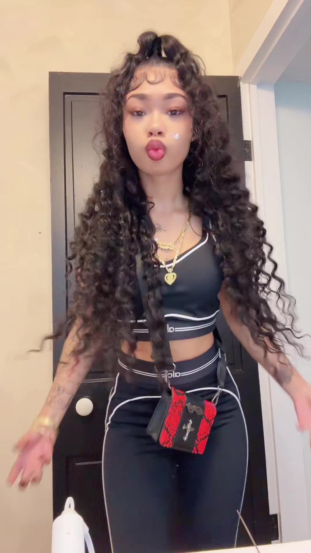 @shaniya❤︎
