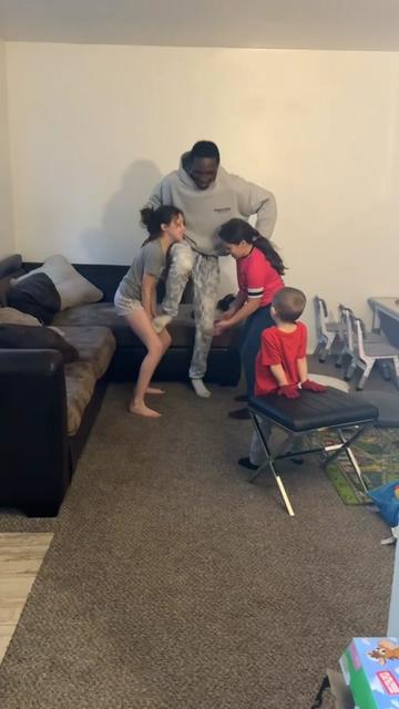 @Dominique
