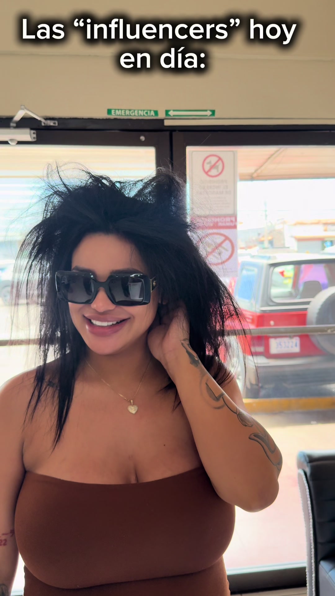 @Tatiqueenoficial 🦋
