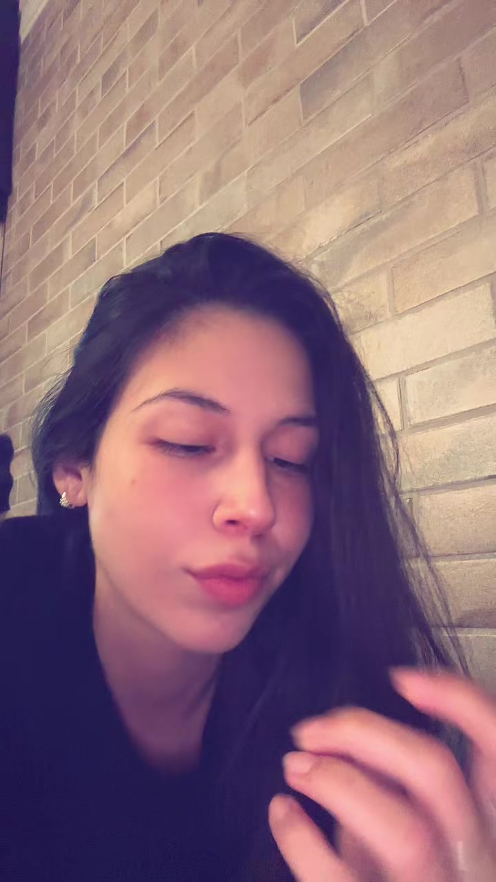 @Ju Silva