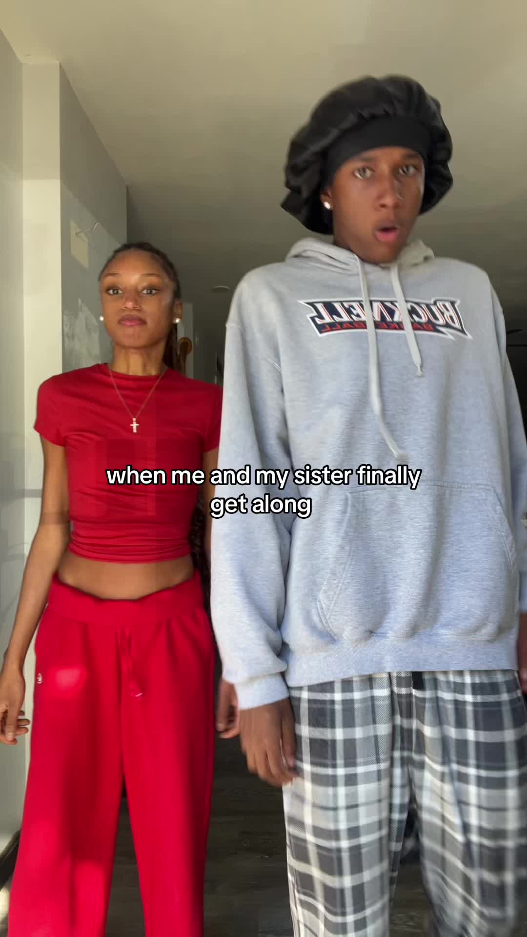 @⃟