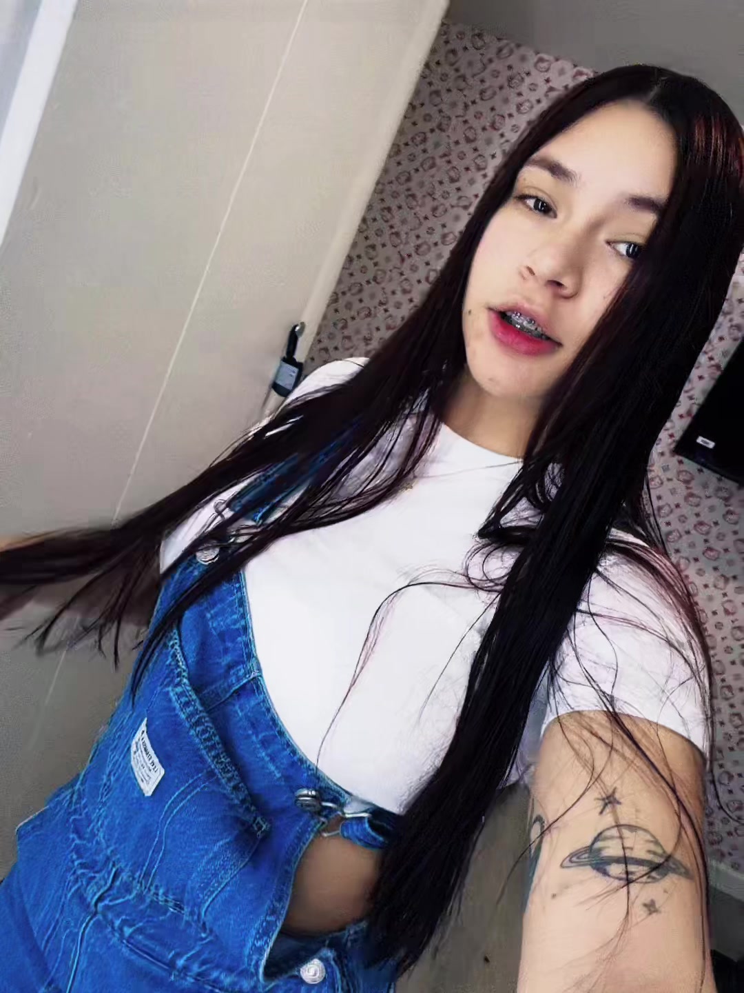 @Luna❤️&zwj;🔥🦦✌🏻