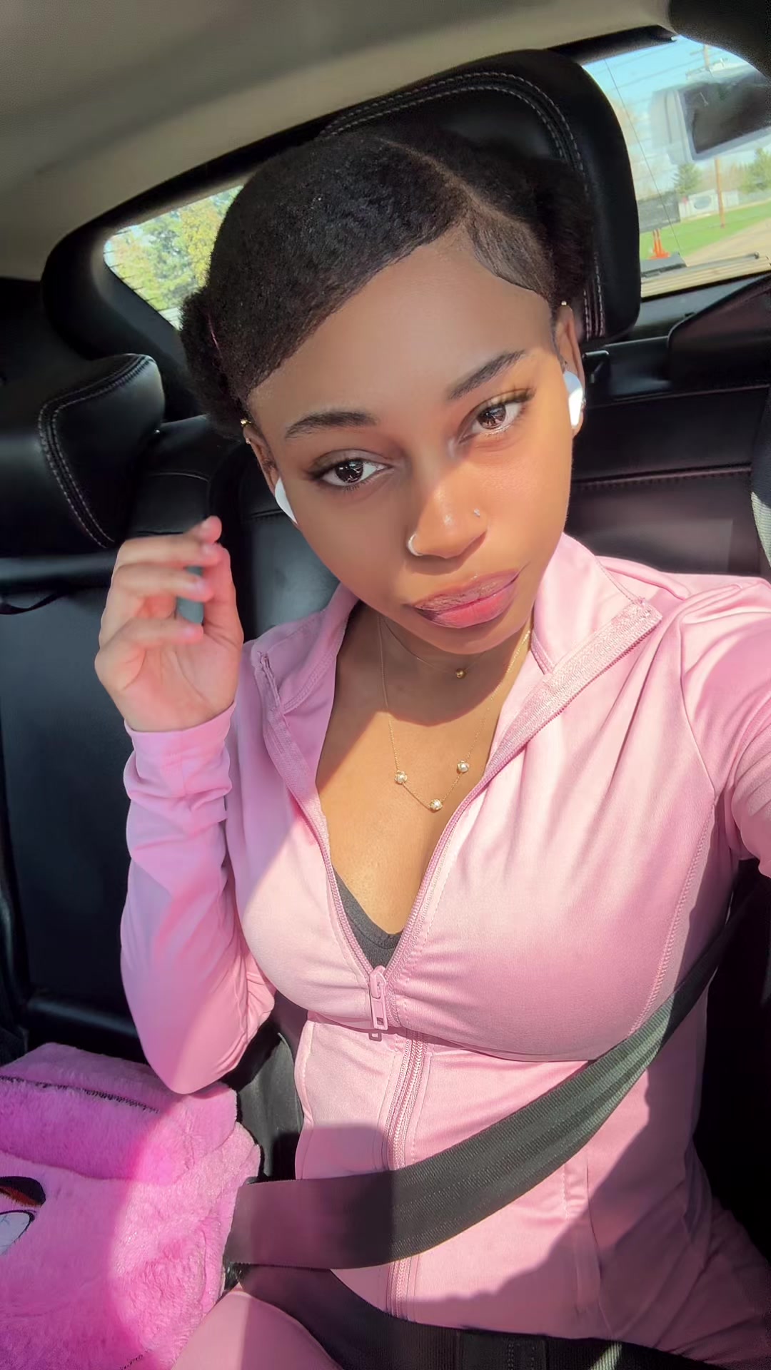 @Emily🖤👤