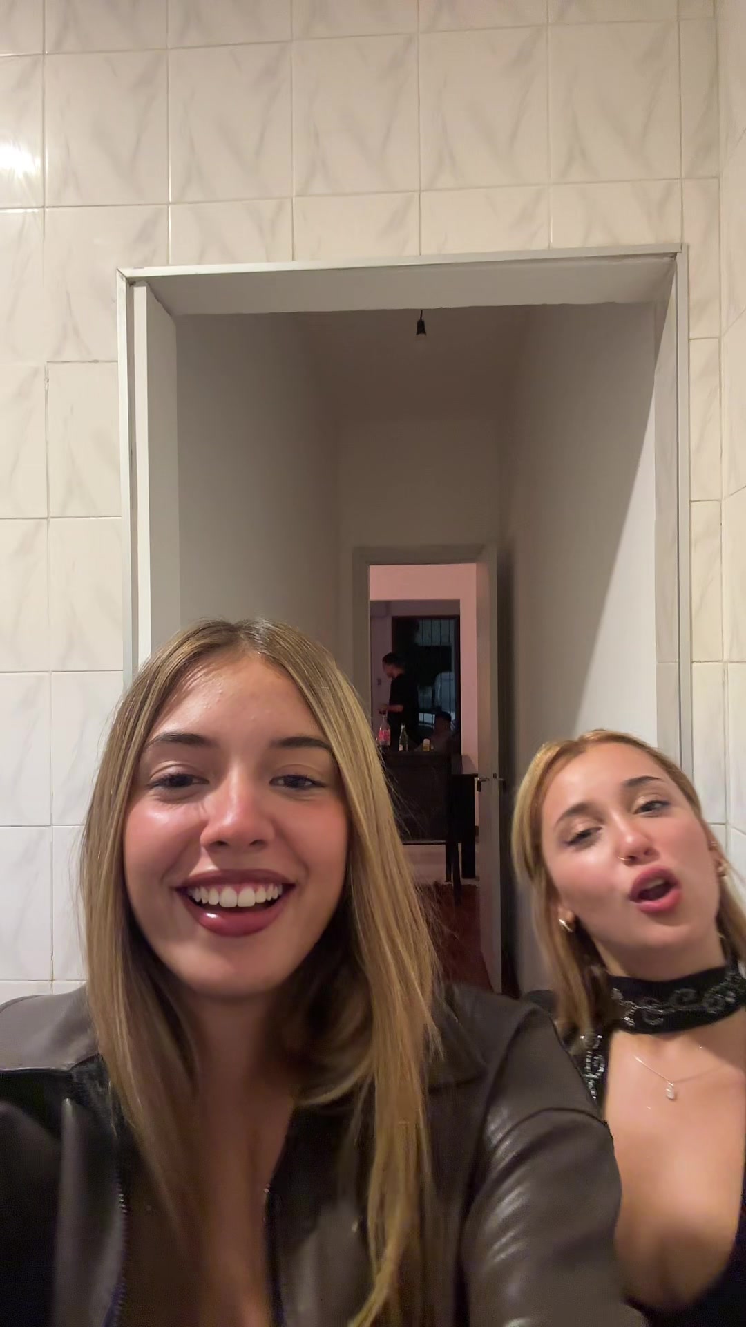 @cami