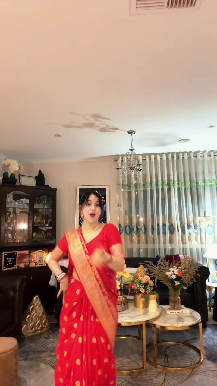 @Gauri🦋