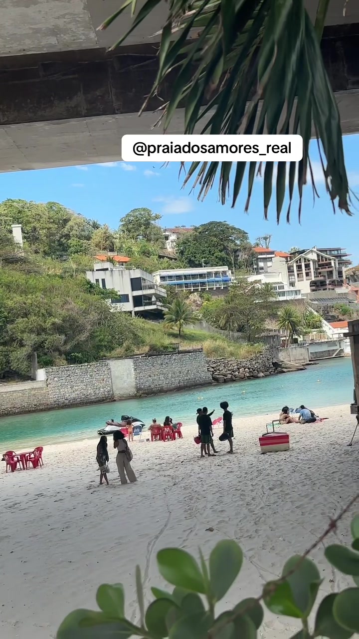@Praia dos Amores Real