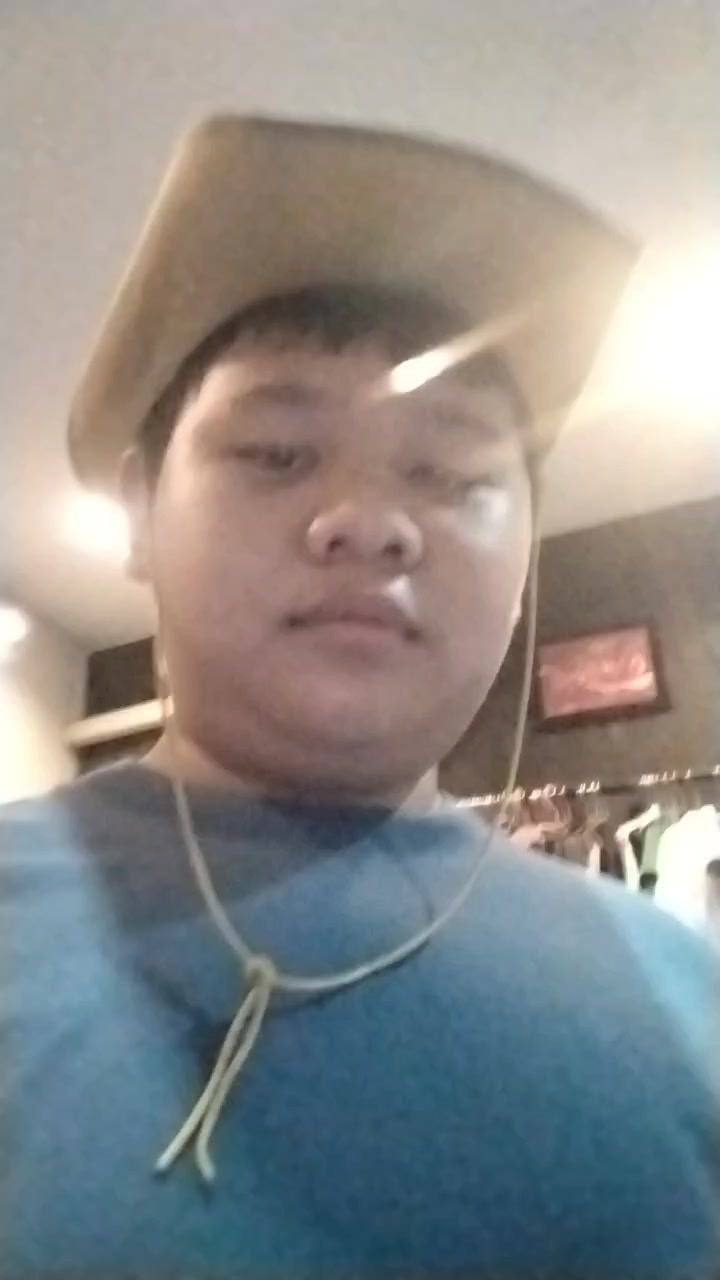 @วัชรากร เกษมสุข (โฟล์ค)