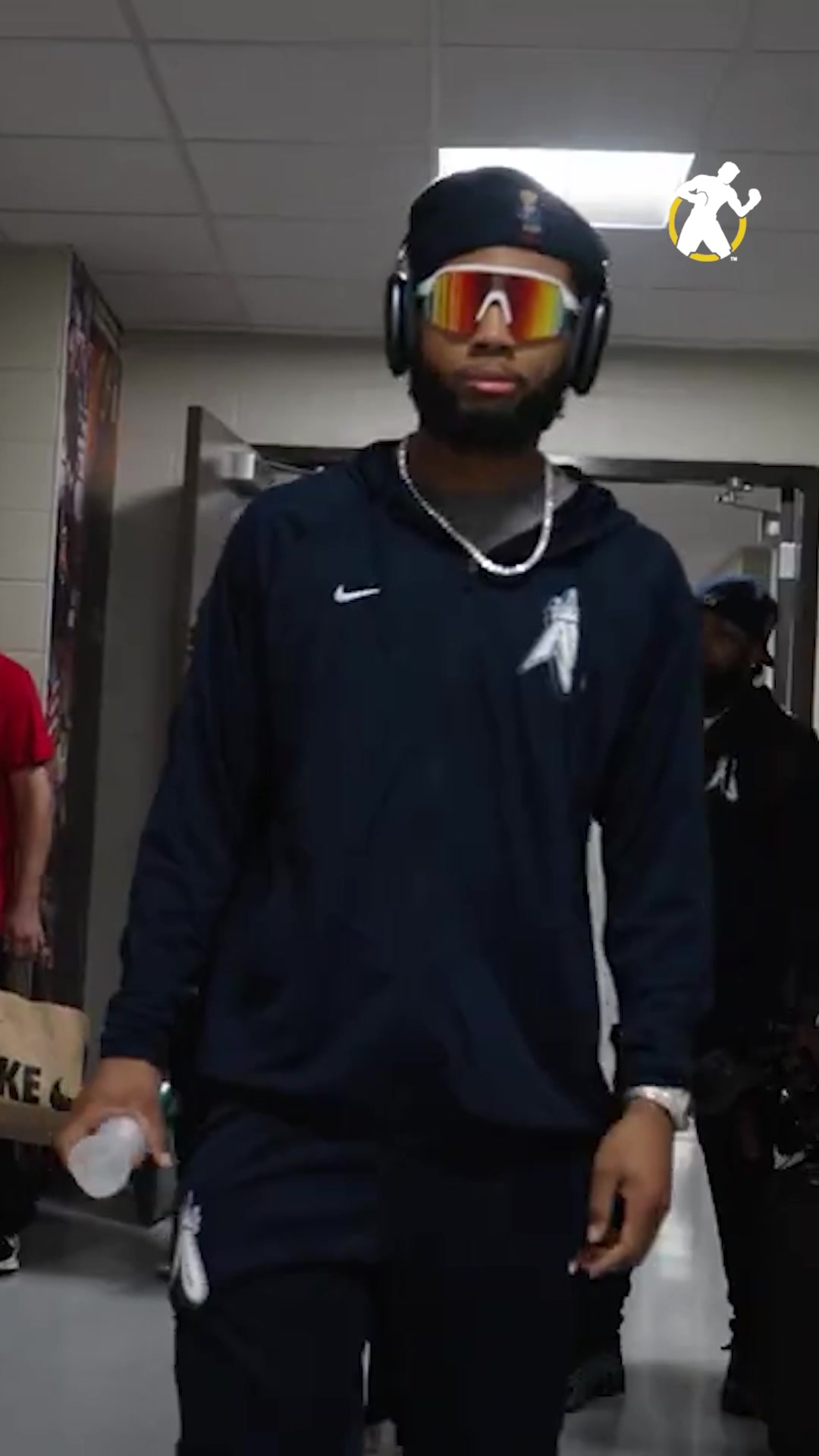 @GoldenBoy