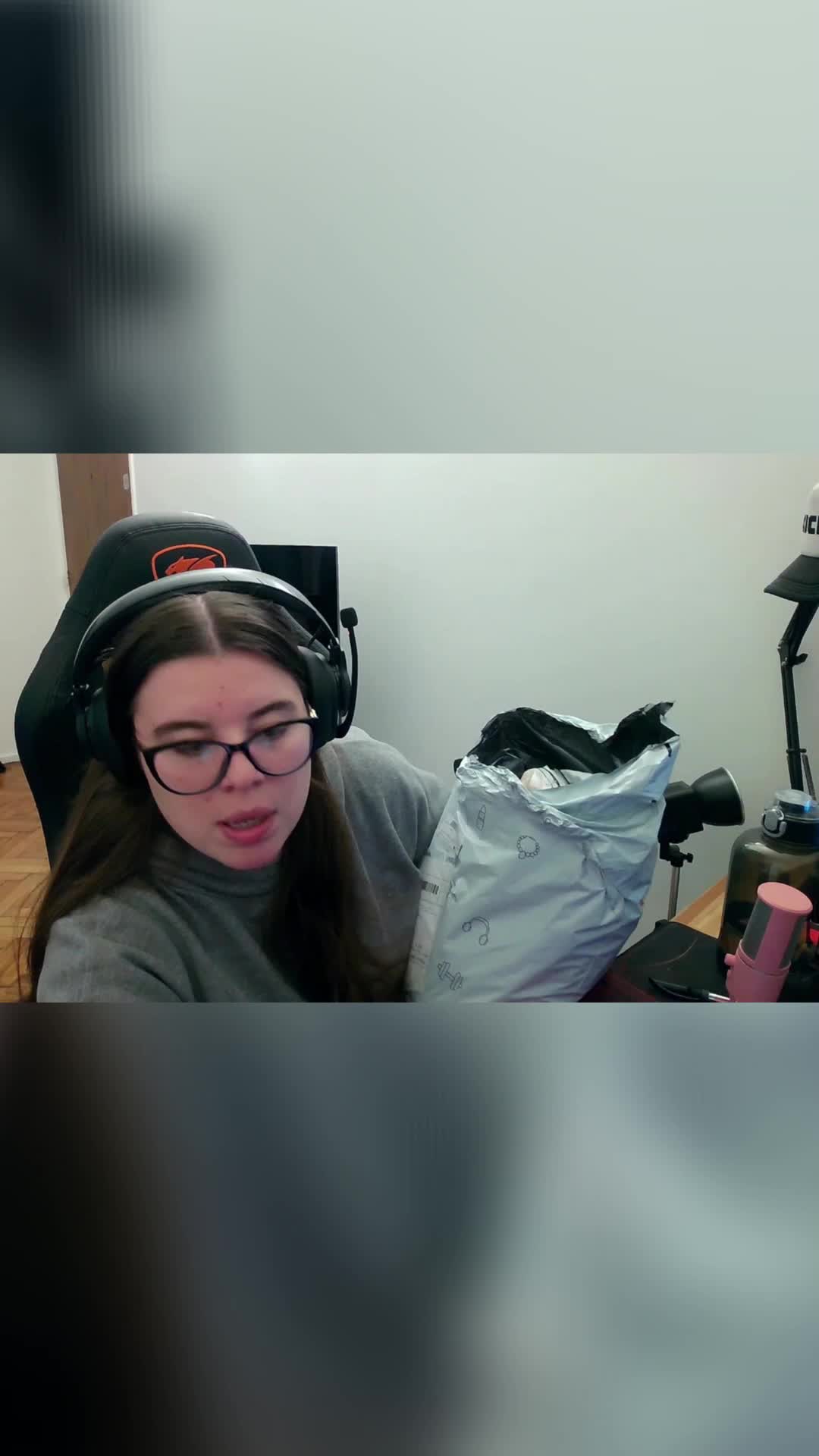 @Lara Lucía