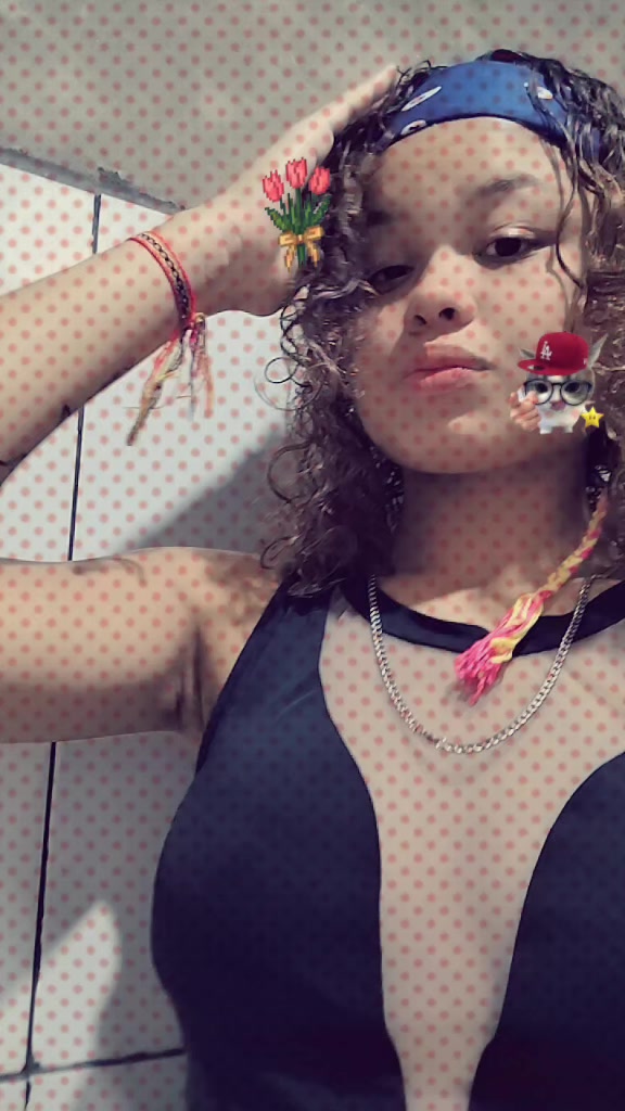 @tayla barros