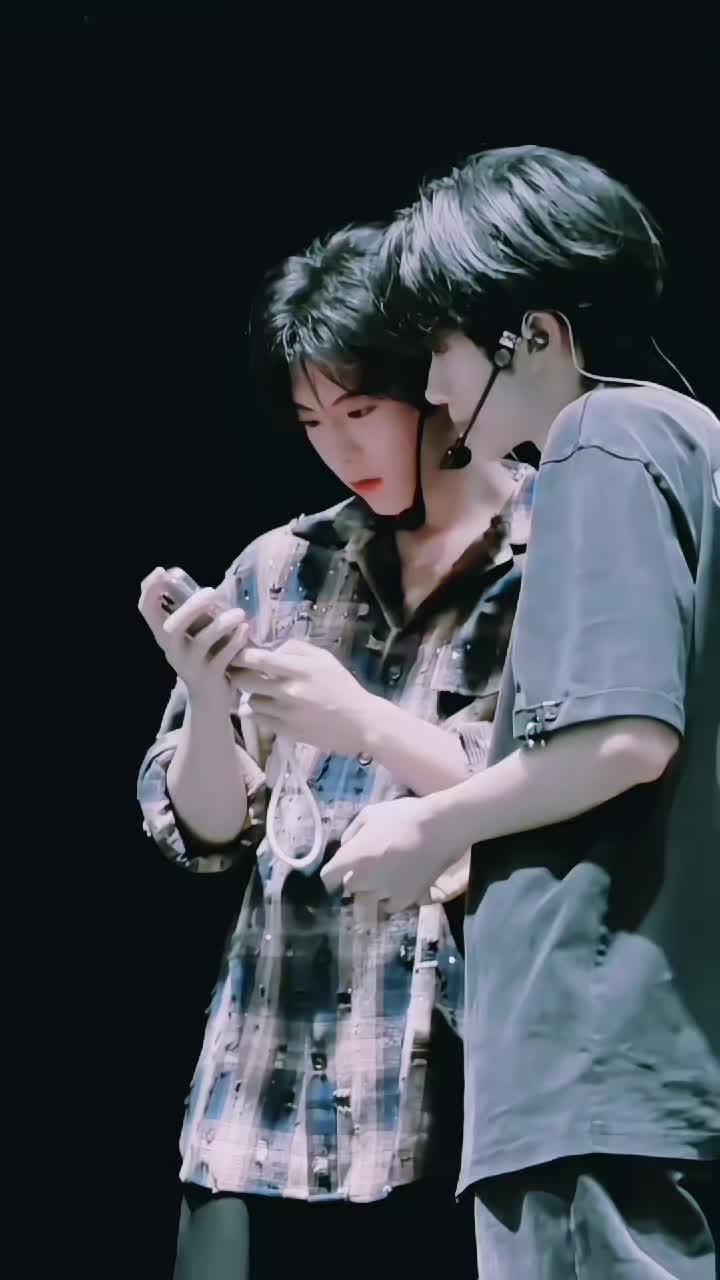@LinhLinh 龚俊🍊张哲瀚 ❤️051129💙