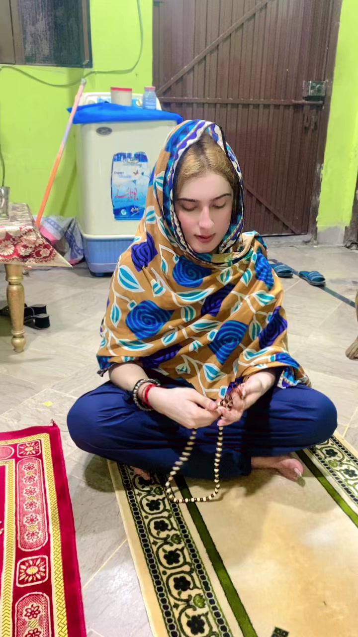 @💔 Chiriya Baلoch 💔