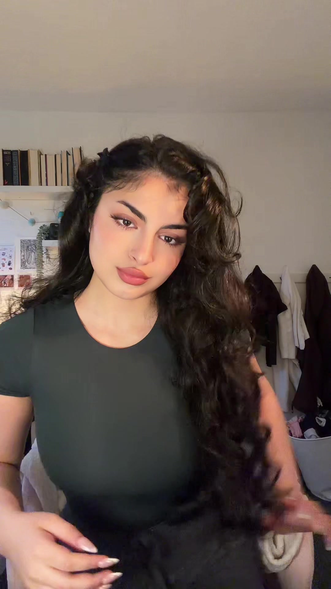 @Hus_77