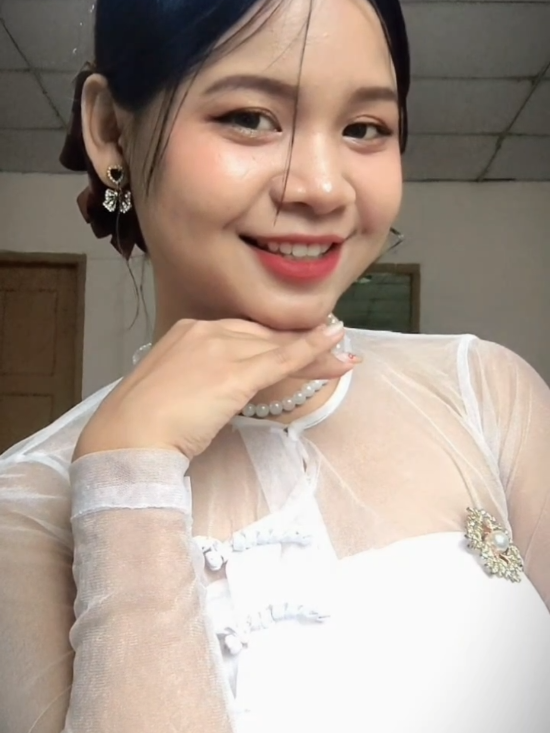 @L Mon