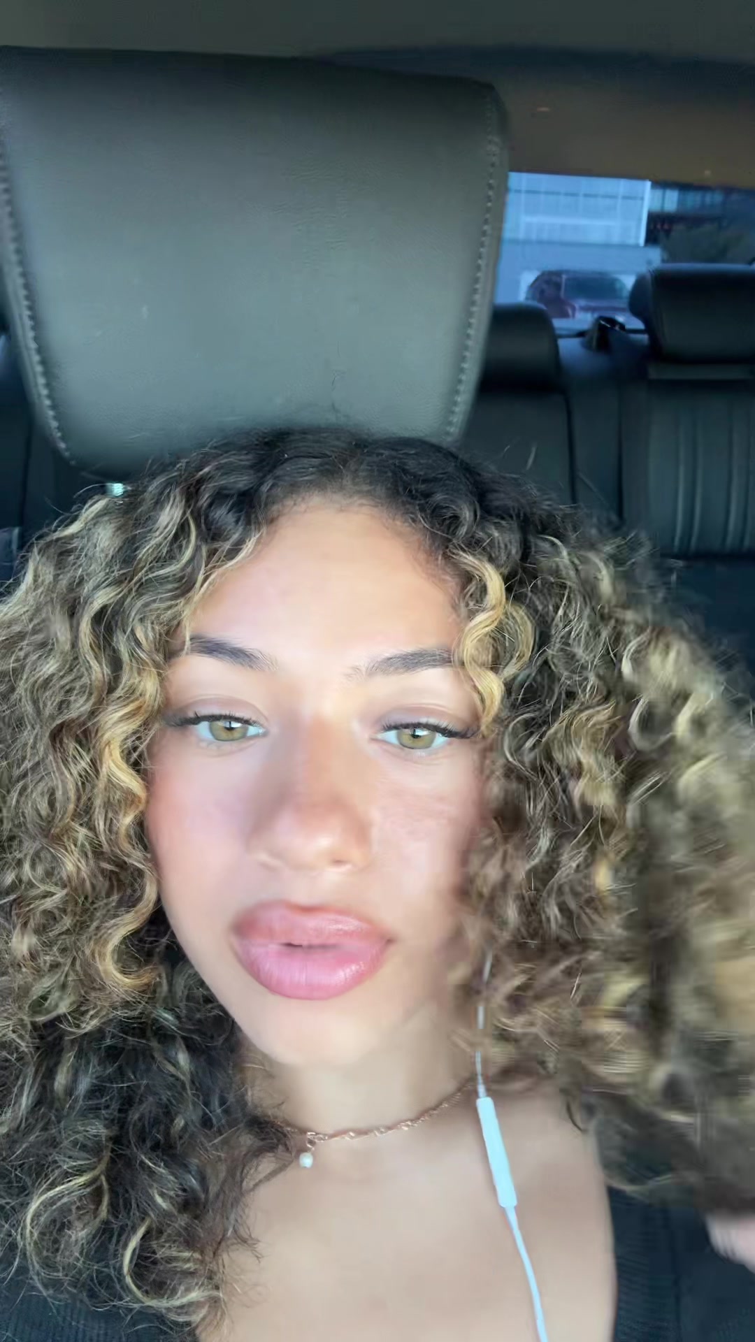 @Tiara