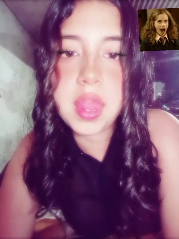 @julii._.cam.!💤🦦🫧