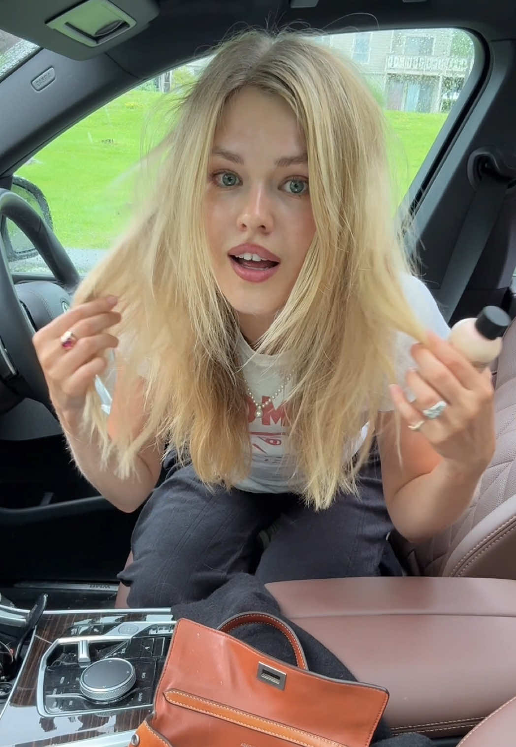 @alinatimoo