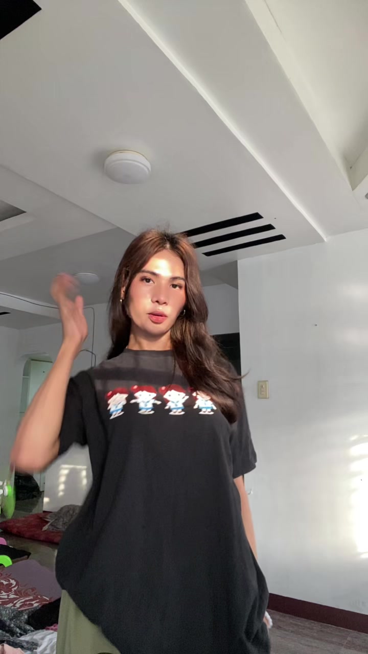 @⃟