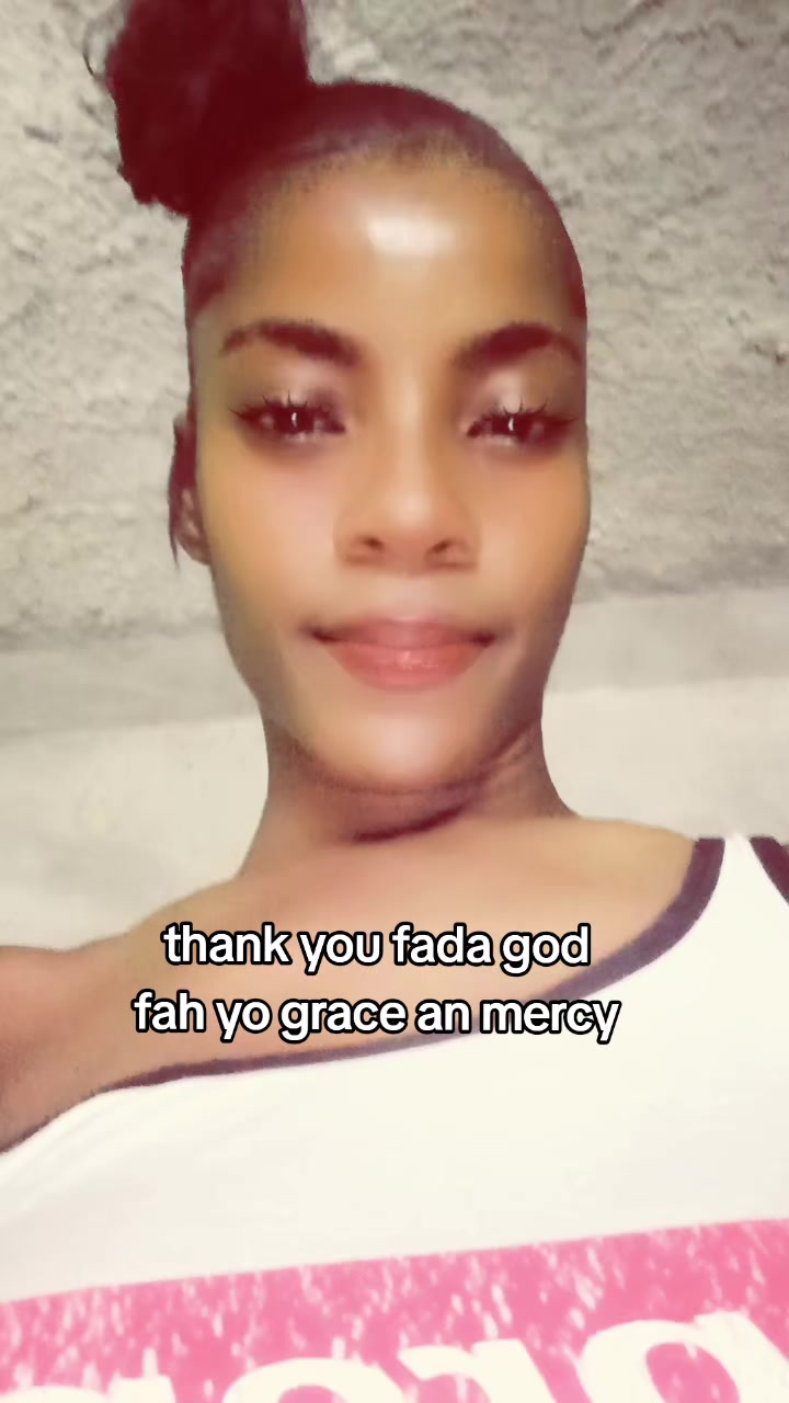 @nicki_famous_backkaz