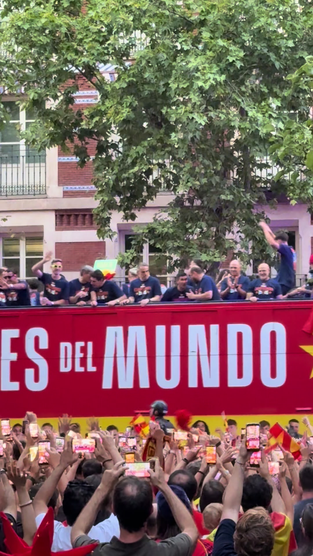 @Oscar Madrazo
