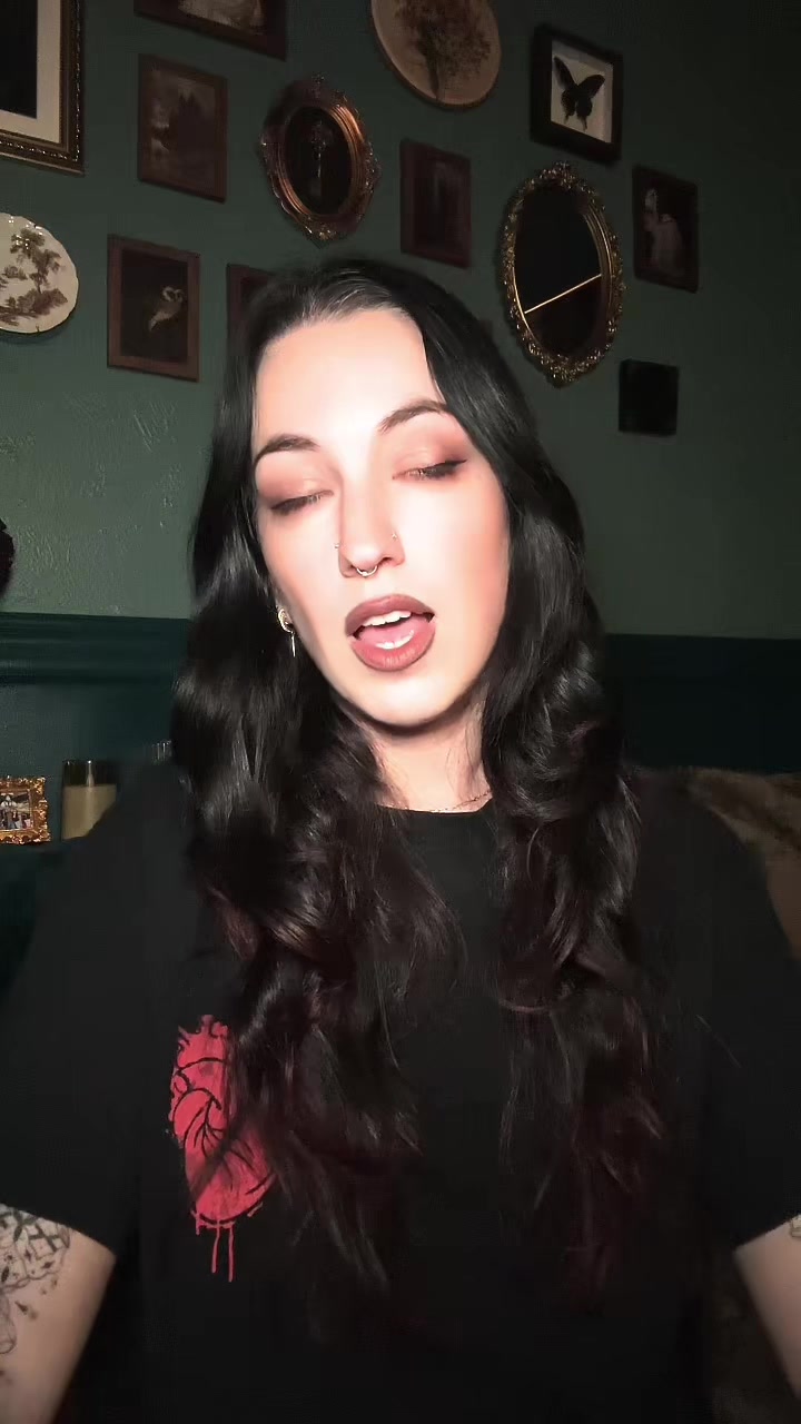 @Kat🖤