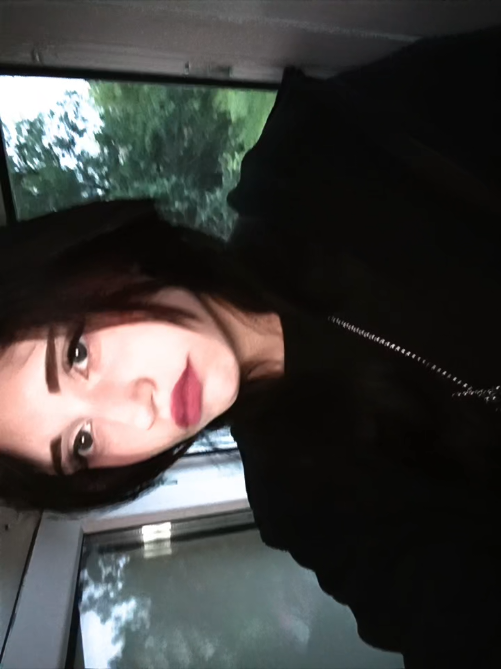 @лили🤪