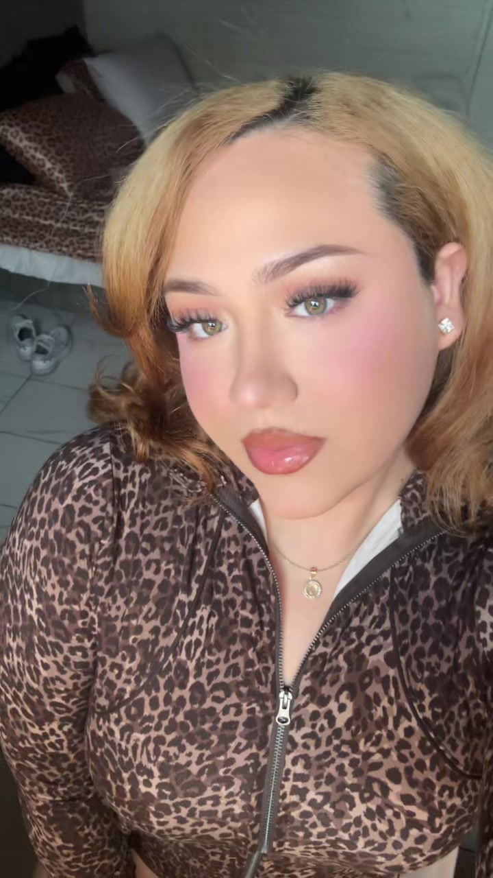 @certifiedlovergirl
