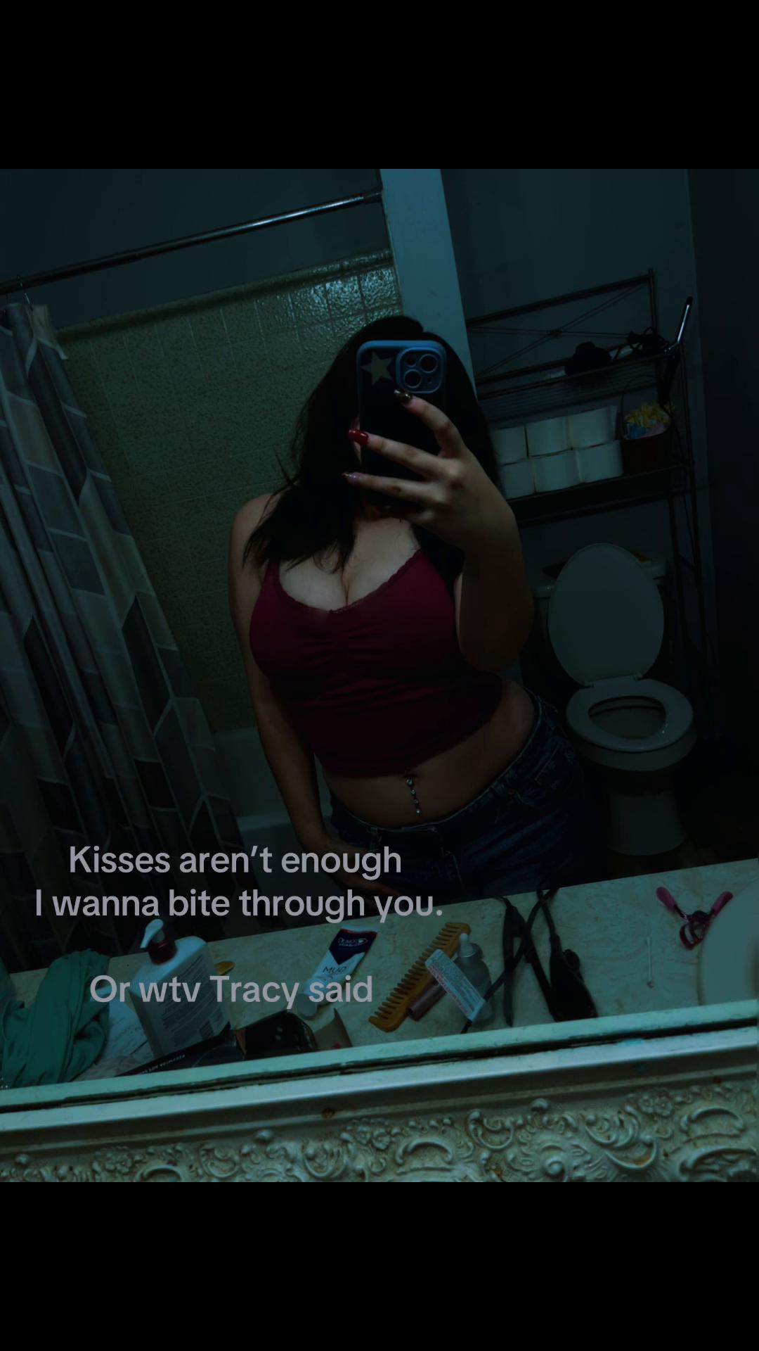 @𖣂