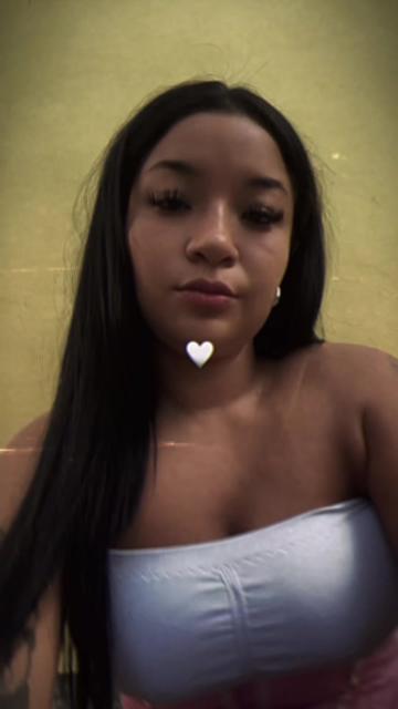 @Bella