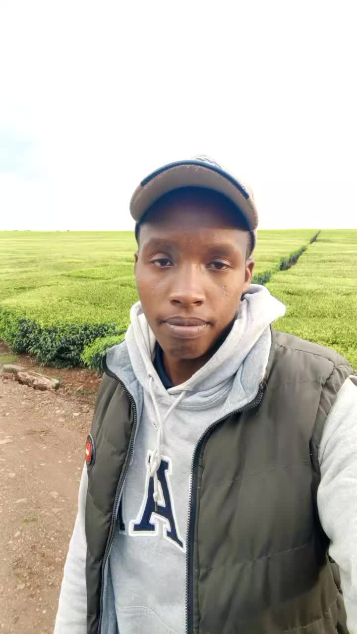@MØJÕGÔR💫 MŌSÒÑÍK