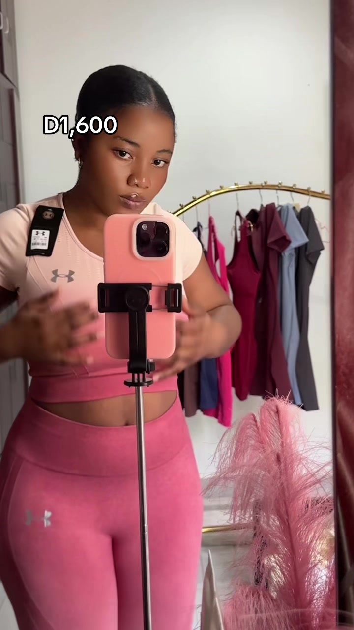 @Lizzy🛍️🛒