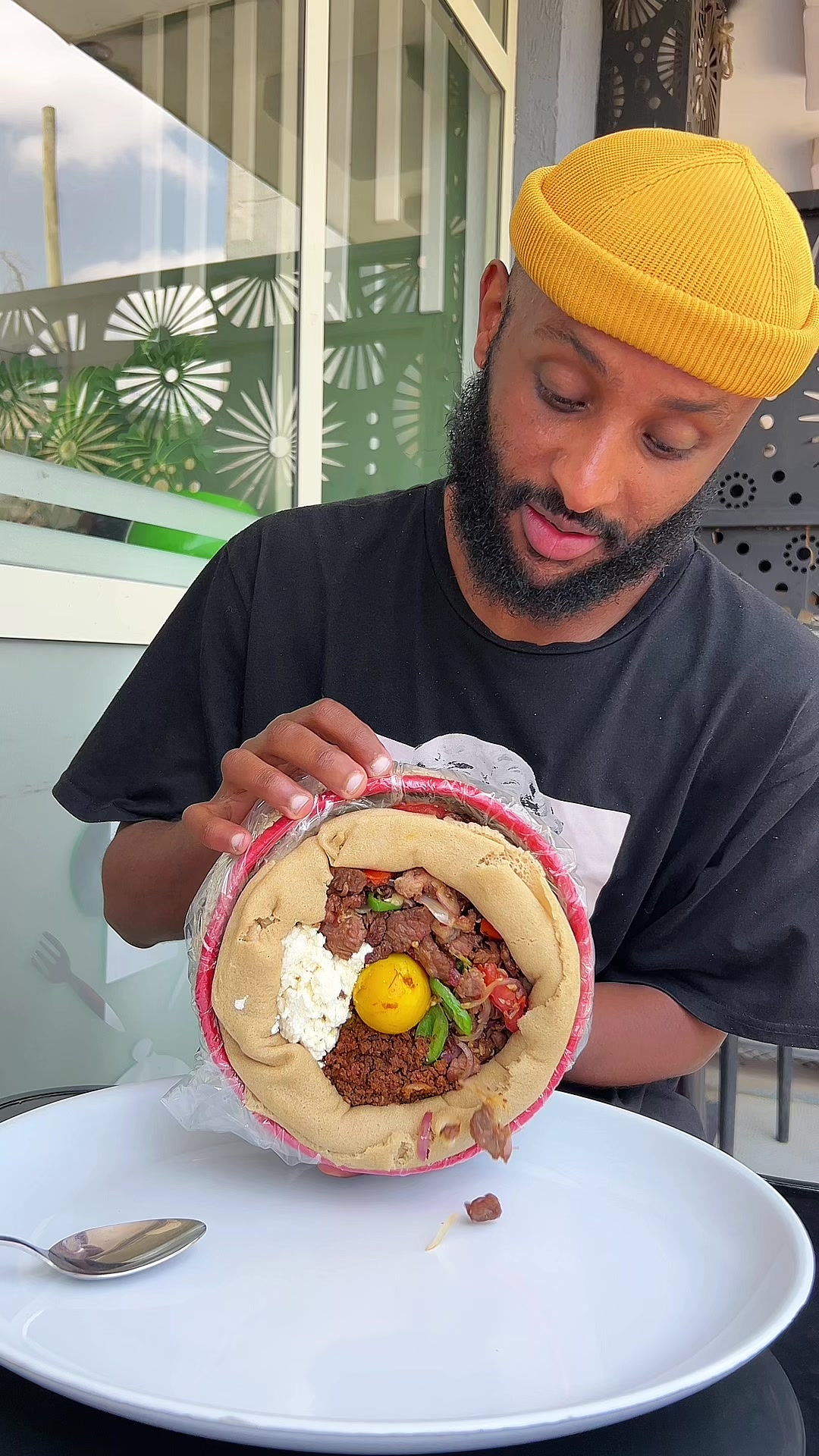 @ኤላ Review