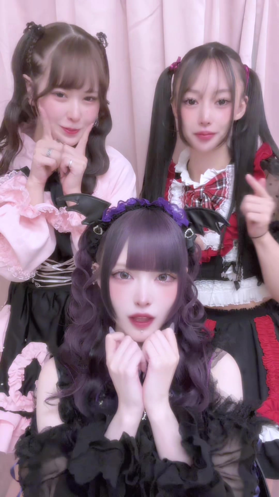 @黒魅らら