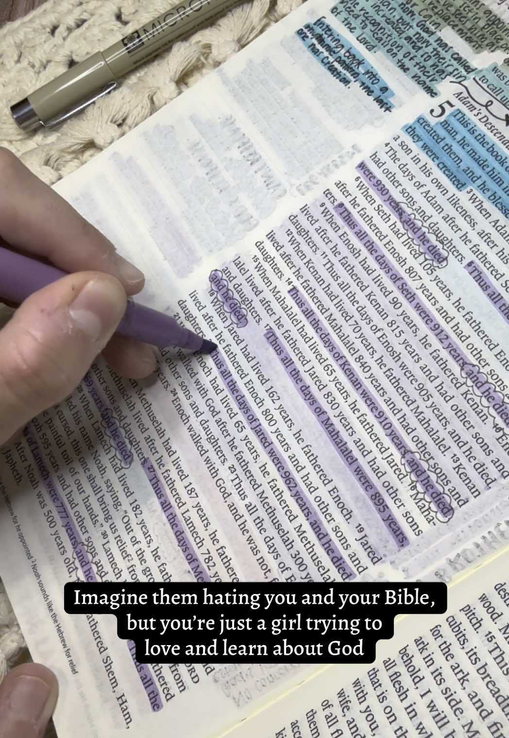 @laurenthebiblenerd