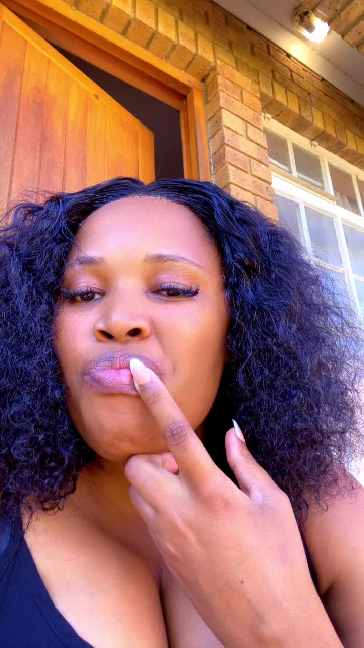 @Ntombifuthi Dlamini
