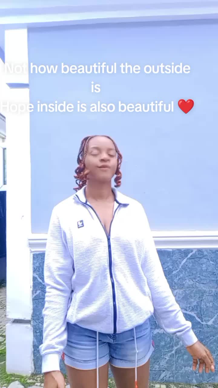 @Igbo girl with foreign face