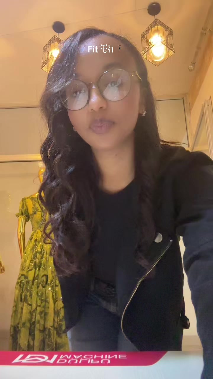 @Hermellaaaaa🪩