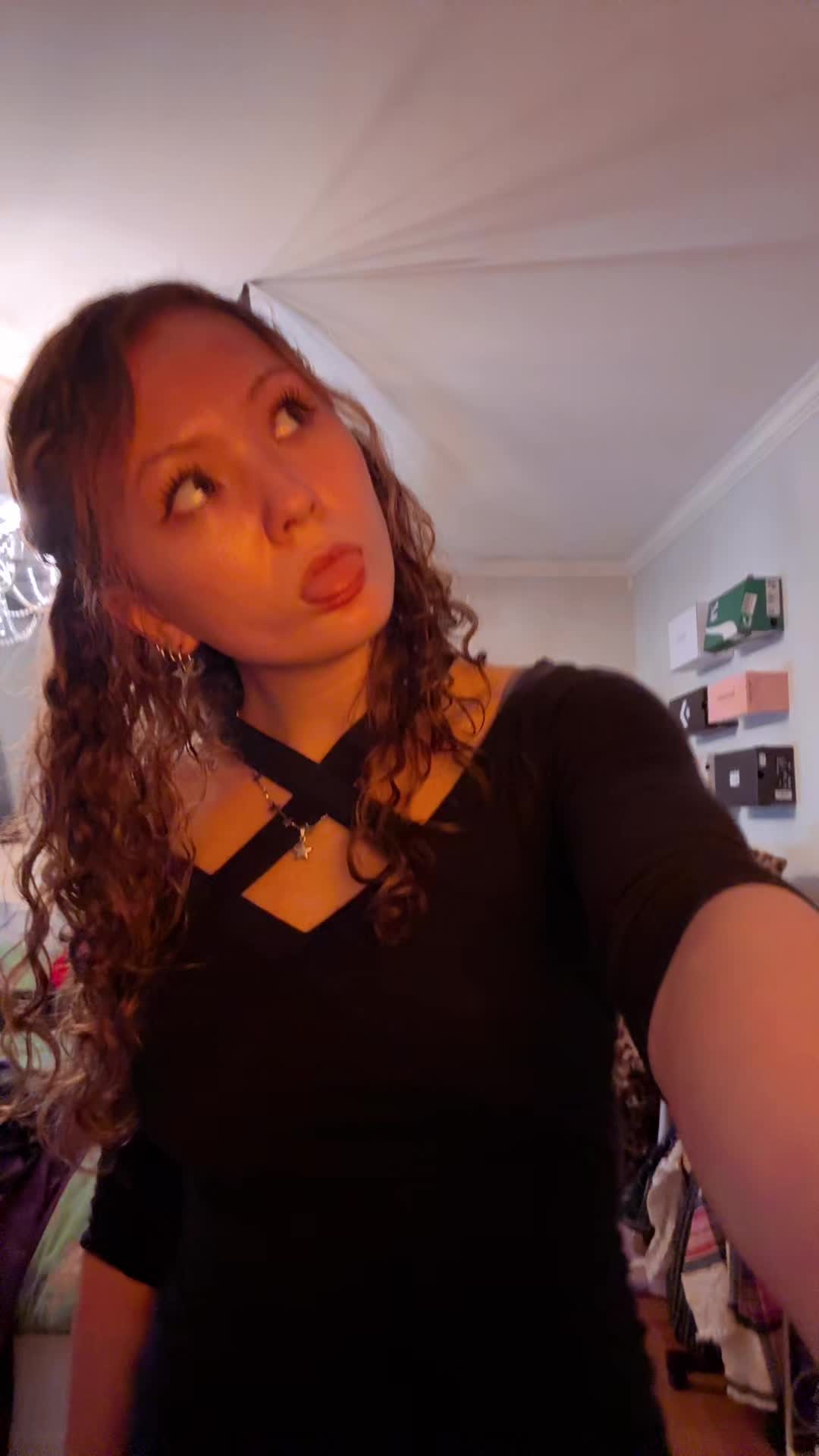 @izzypeasylemonsqueezy