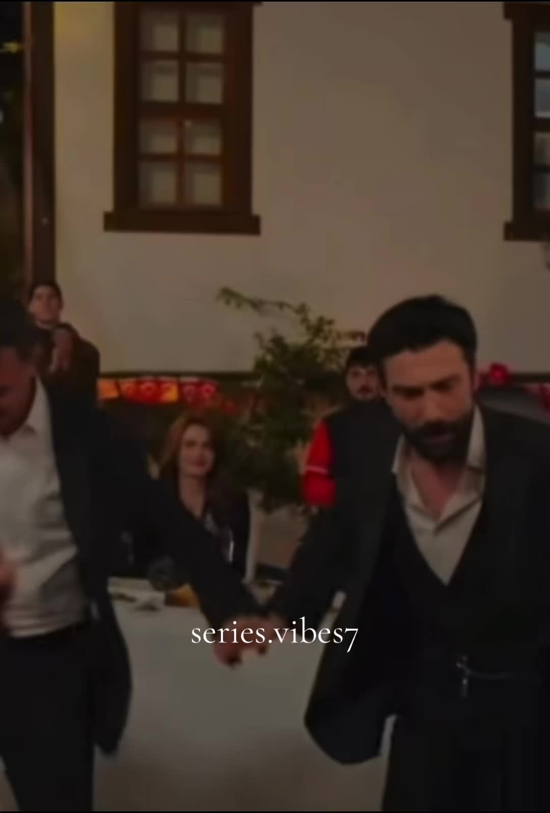 @Seriesholic✨
