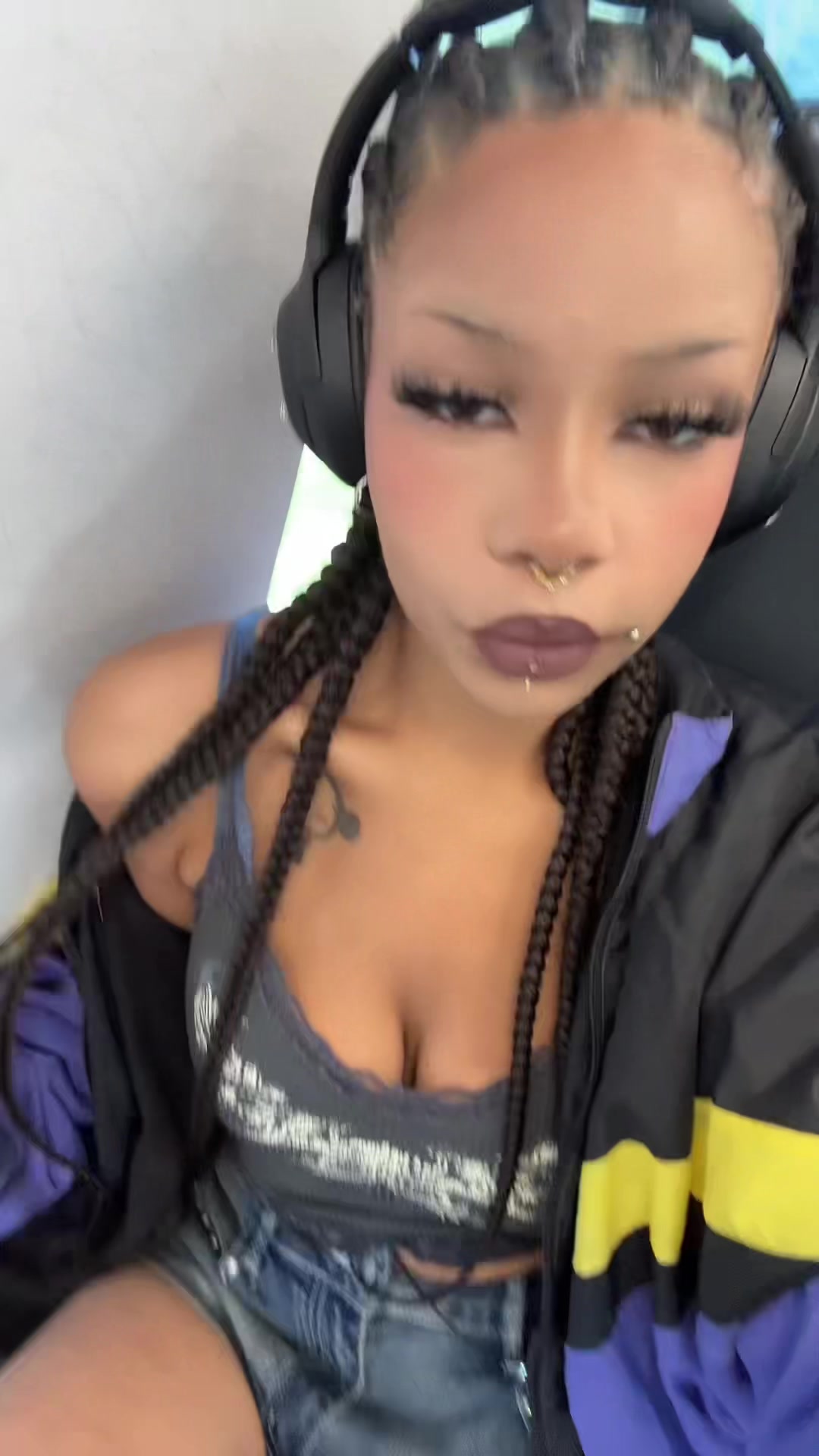 @nneka