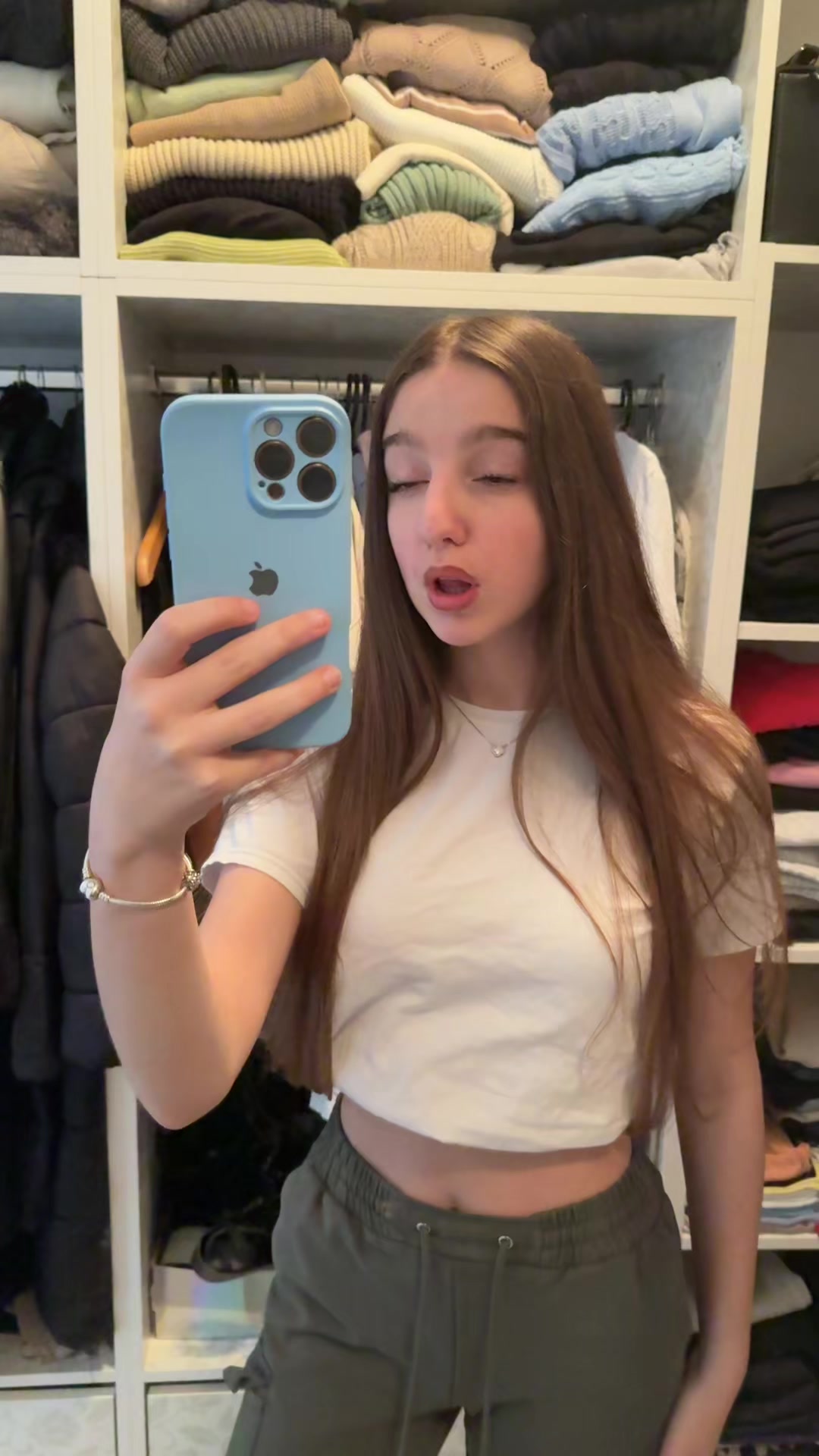 @monika