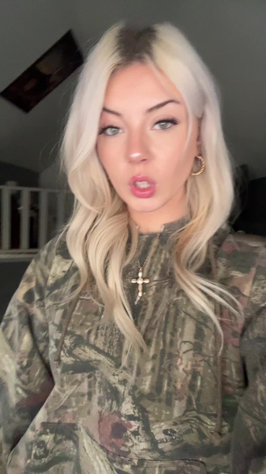 @ej