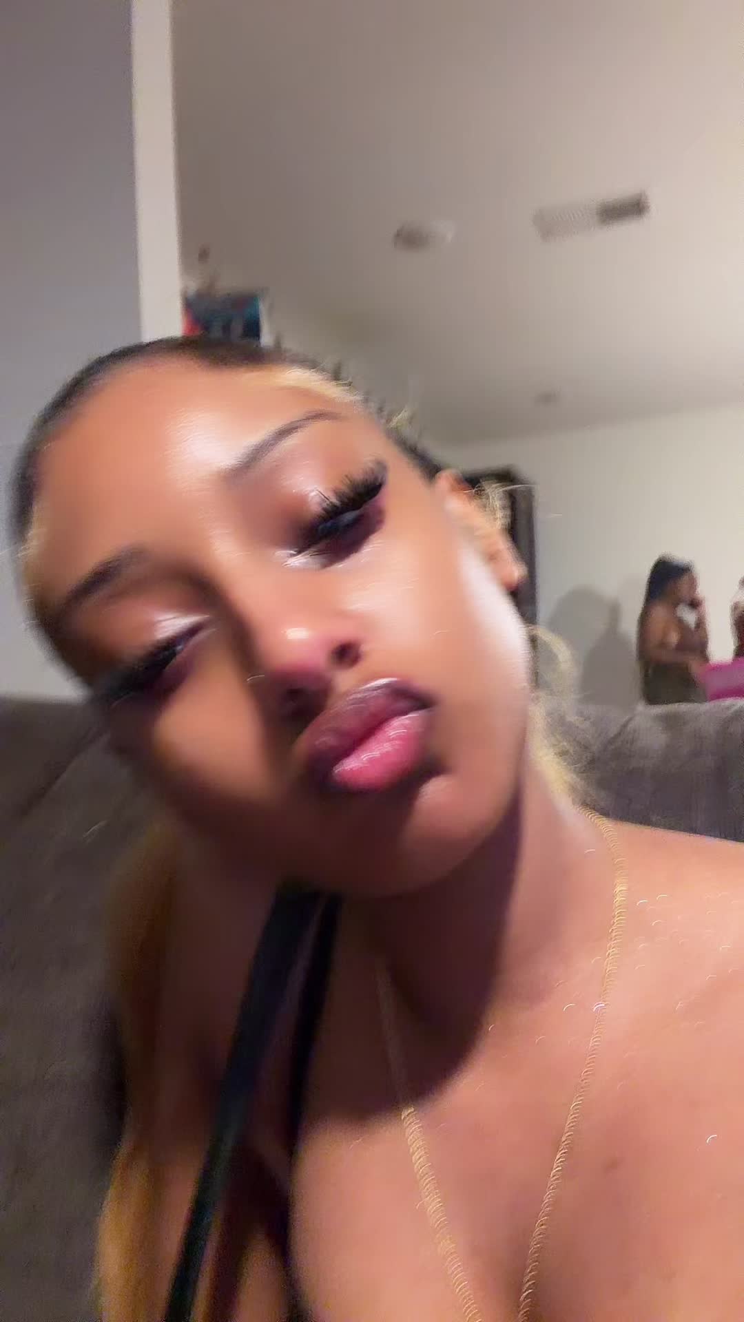 @ilovemyninaa
