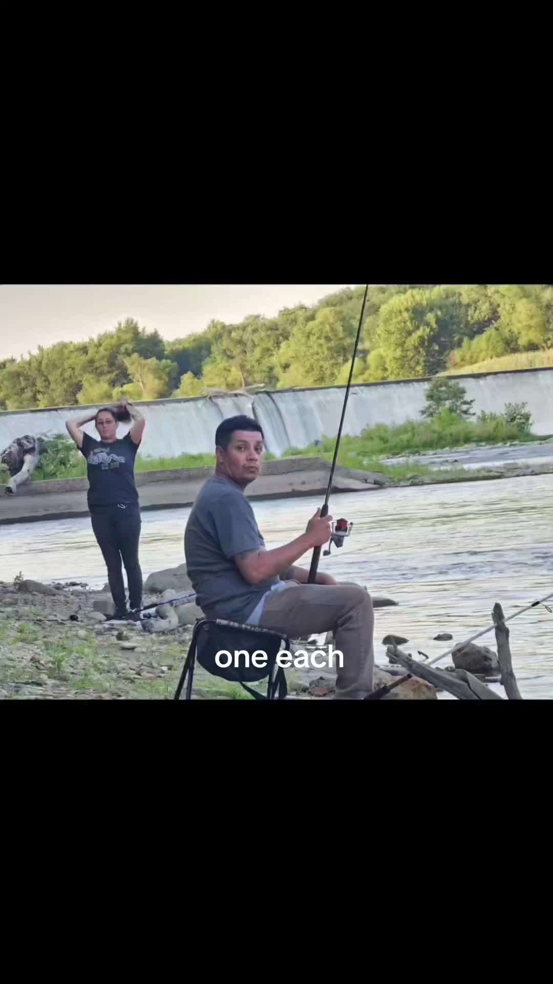 @FishinSinDerElla