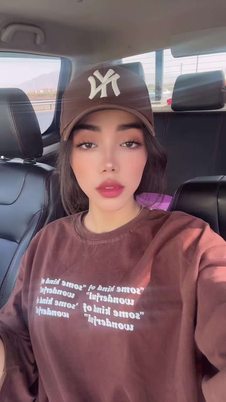 @Melikafarahani