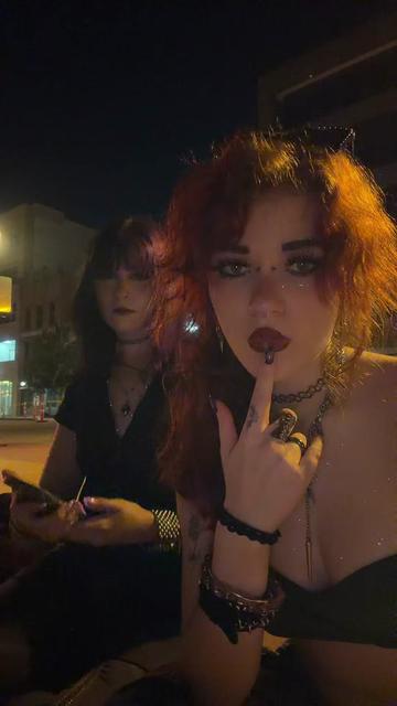 @evrythnginitsrightplce