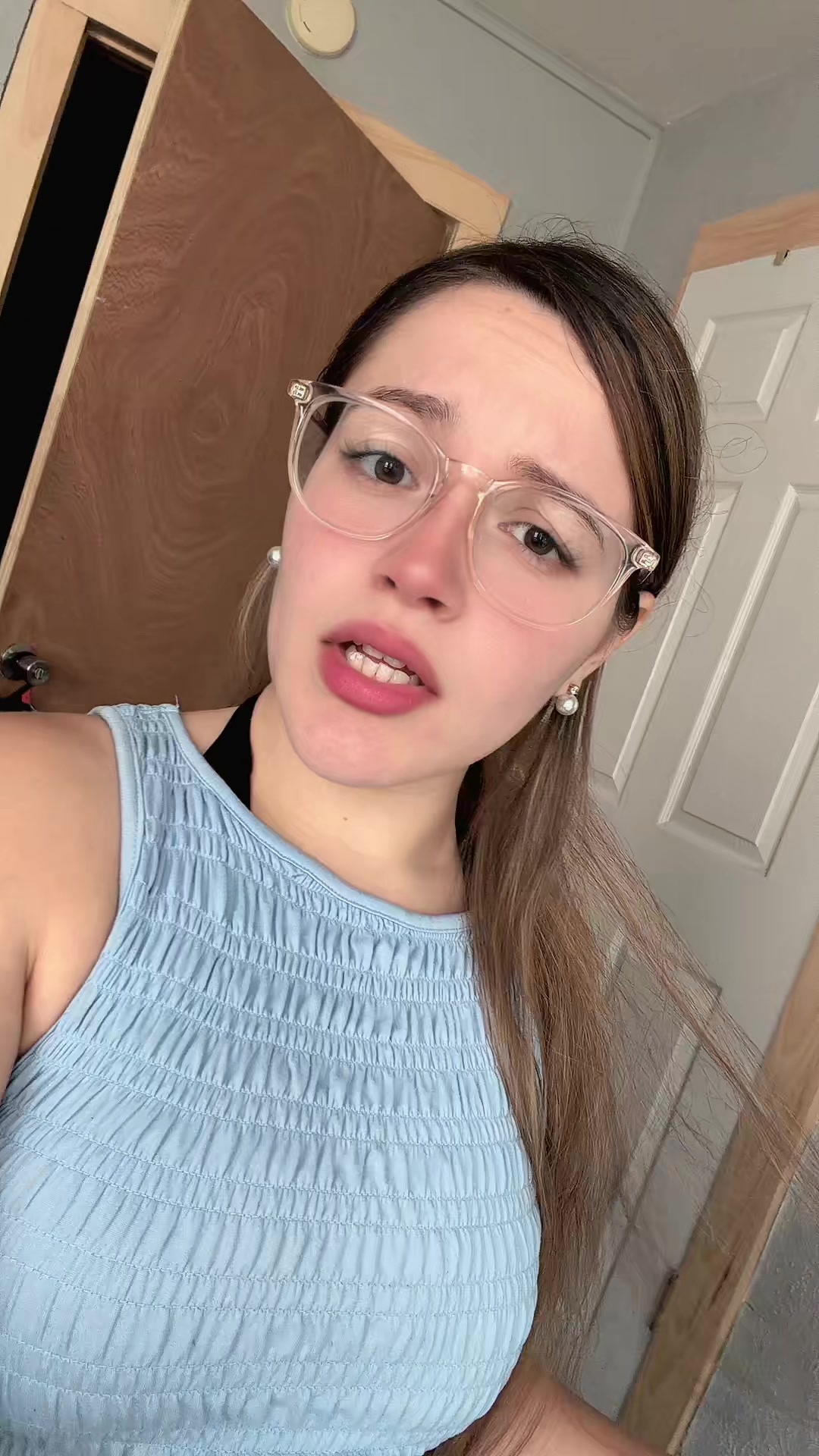 @Andrea Brendaly